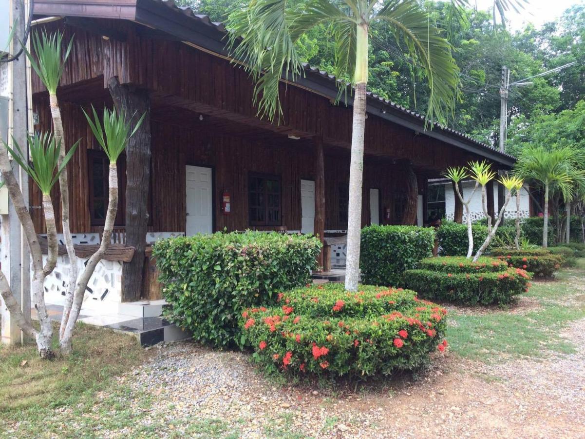 Tho Mai Resort Wang Chan Esterno foto